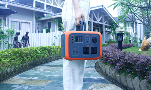 <b>購買戶外便攜式移動電源無從下手?還得看這幾點！</b>